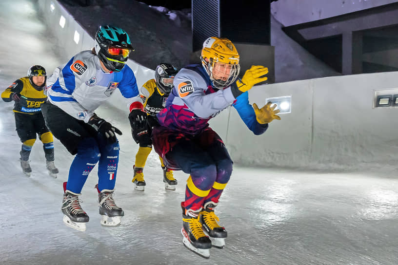 Ленинградская область. Чемпионат мира по скоростному спуску на коньках Red Bull Ice Cross 2022