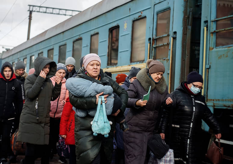 Дебальцево. Эвакуация жителей ДНР в Россию