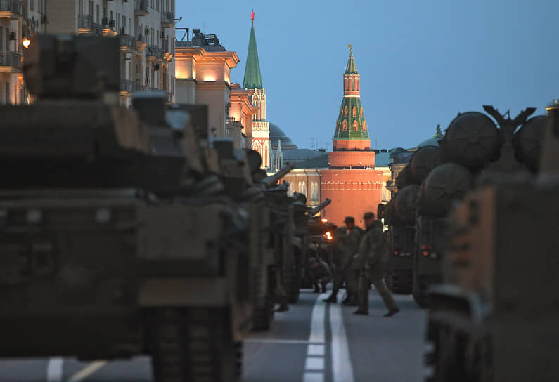 Москва. Репетиция парада Победы на Красной площади