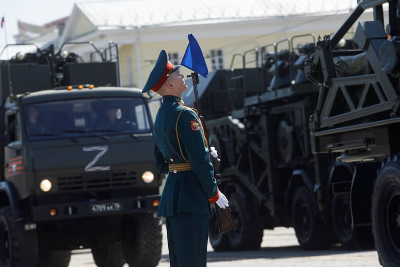 Военный парад в Екатеринбурге