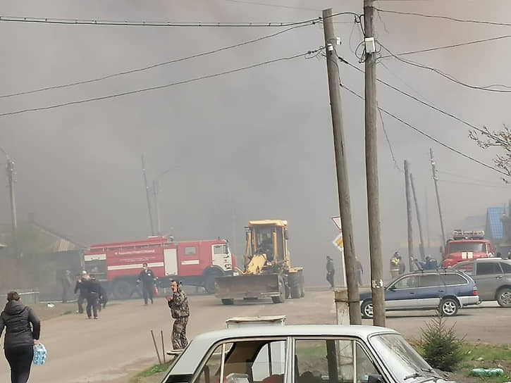 Пожарные расчеты в городе Уяр