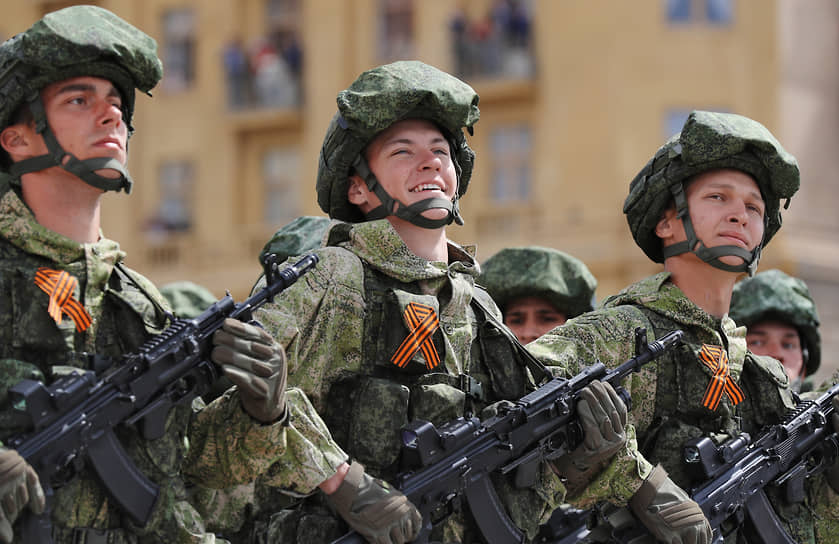 Военный парад в Волгограде