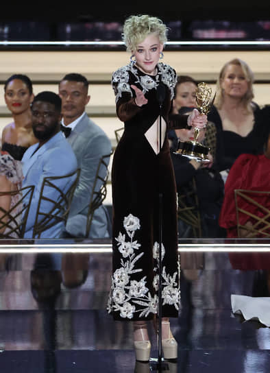 Джулия Гарнер получила награду за лучшую женскую роль второго плана в драматическом сериале «Озарк» 