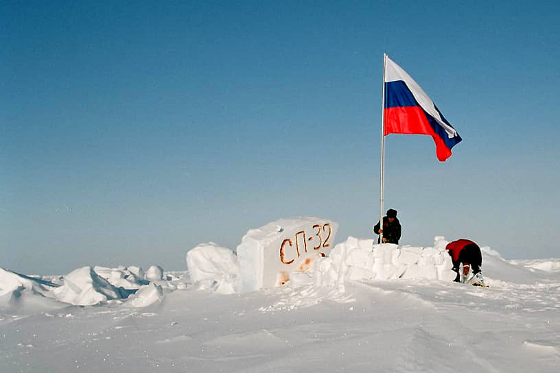 Станция СП-32 на Северном Полюсе