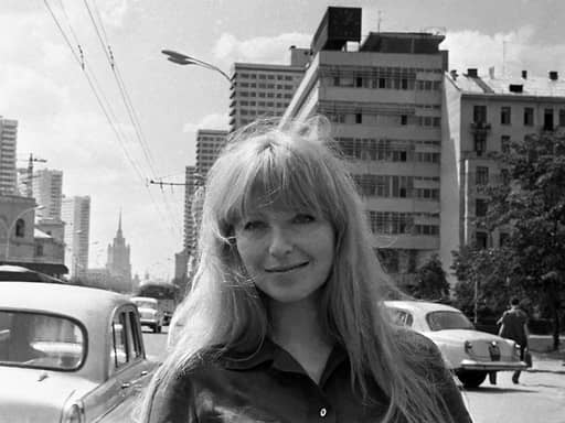 Марина Влади жалаңаш