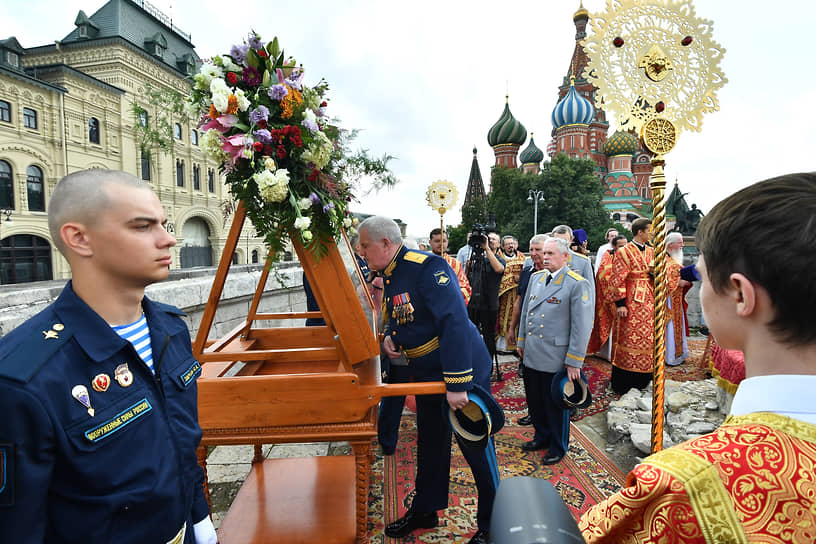 Участники праздничного мероприятия в Москве