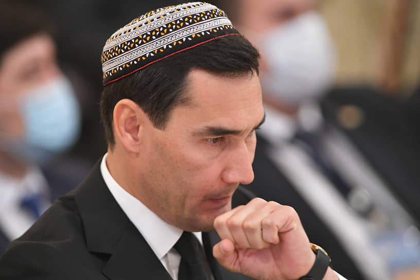 В 2022 году Гурбангулы Бердымухамедова на посту руководителя страны сменил его сын Сердар, возглавляющий Туркменистан до сих пор