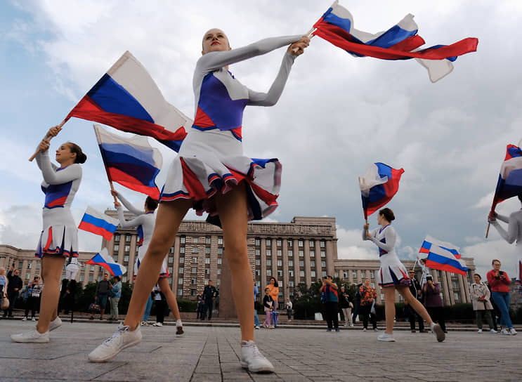 Санкт-Петербург. Праздничные мероприятия на Московской площади