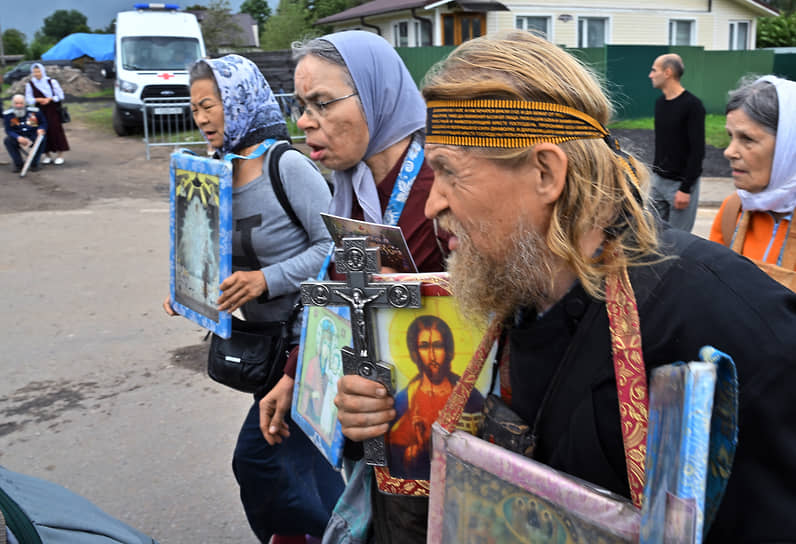 В случае недомогания паломники могли обратиться за скорой медицинской помощью