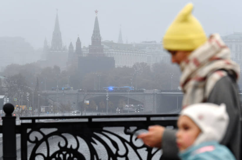 Москва. Кремль в тумане
