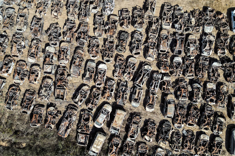 Район границы Израиля и сектора Газа. Машины, уничтоженные «Хамасом» в ходе нападения на Израиль 7 октября 
