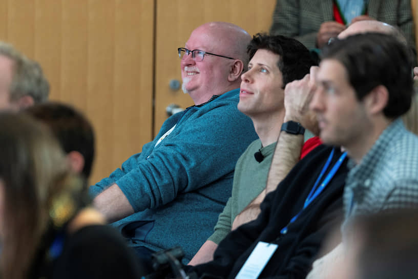 Сэм Альтман и технический директор Microsoft Кевин Скотт (слева) 