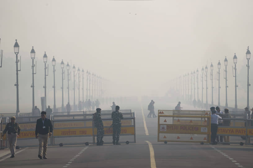 Нью-Дели. Токсический смог на улицах города 