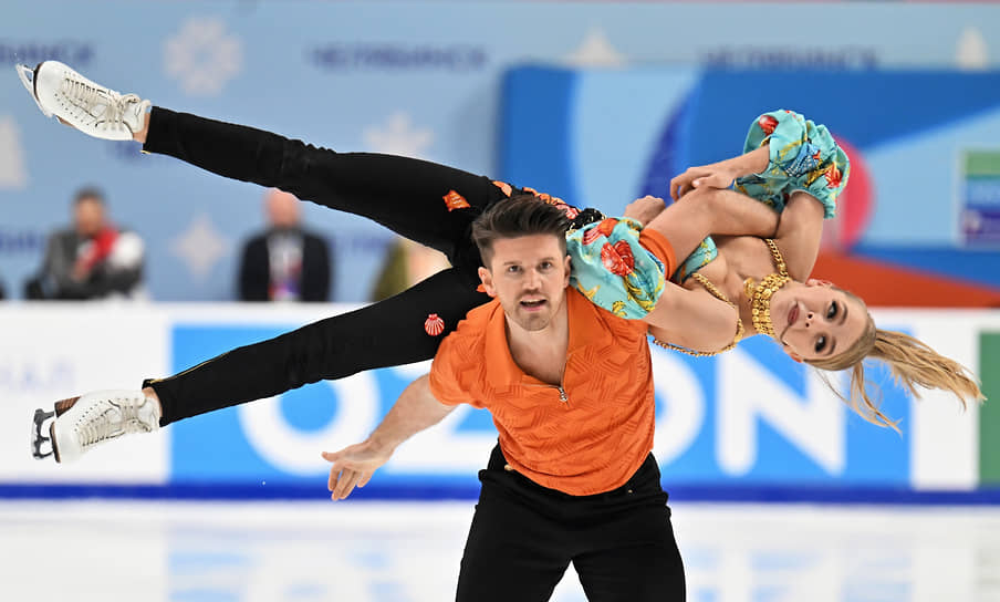 Александра Степанова и Иван Букин выиграли ритм-танец