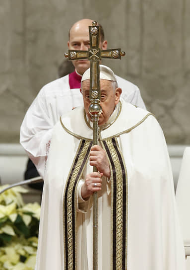 Ватикан. Папа римский Франциск в соборе Святого Петра