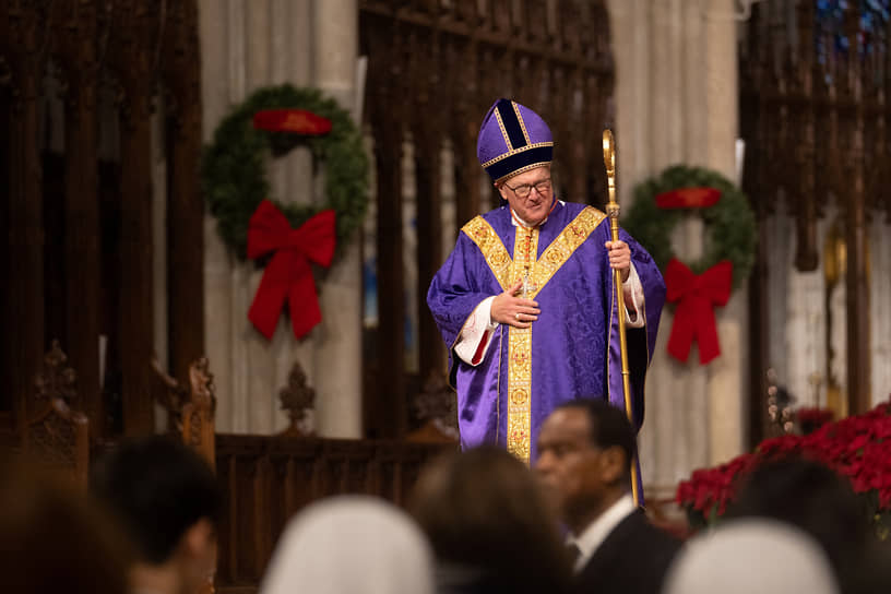 Нью-Йорк, США. Архиепископ Нью-Йорка Тимоти Долан на мессе в соборе Святого Патрика