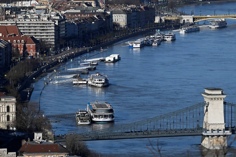 Из-за наводнения в Будапеште закрыто несколько дорог