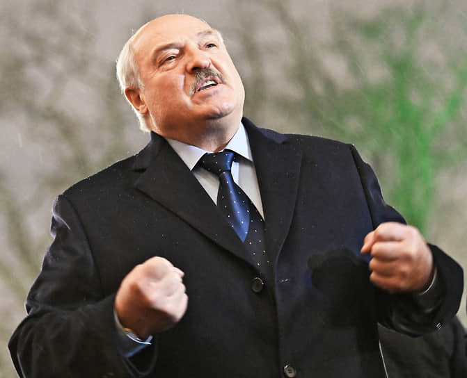 Санкт-Петербург. Президент Белоруссии Александр Лукашенко перед началом заседания Высшего Евразийского экономического совета 