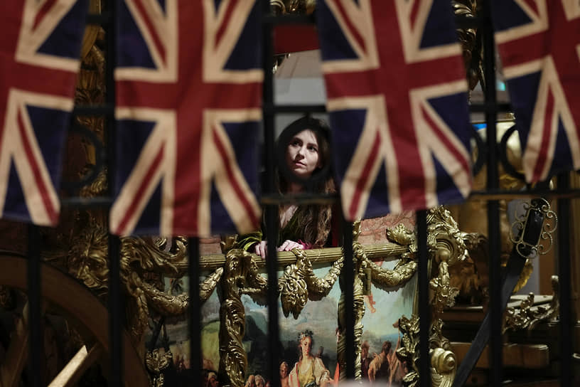 Лондон, Великобритания. Карета из сериала Netflix 
«Корона» на пресс-показе аукциона Bonhams