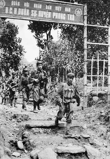 17 февраля 1979 года после артподготовки 250 тыс. военнослужащих армии Китая вторглись в северные провинции Вьетнама. Им противостояли 100 тыс. пограничников и ополченцев с вьетнамской стороны, которая практически не использовала регулярные войска на первой линии обороны