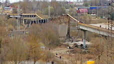 Панинский мост остановил поезда