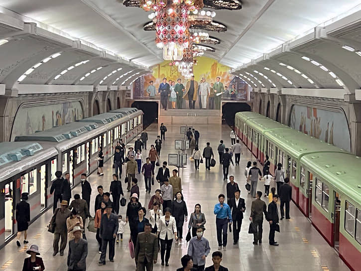 Одна из жемчужин Пхеньяна — метрополитен