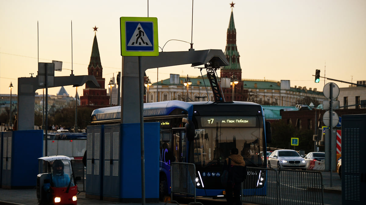 Сколько стоит проезд на общественном транспорте в 2024 году и как на нём сэкономить