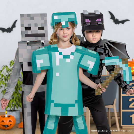 США. Тематические костюмы в стиле игры Minecraft на Хэллоуин, 2008 год