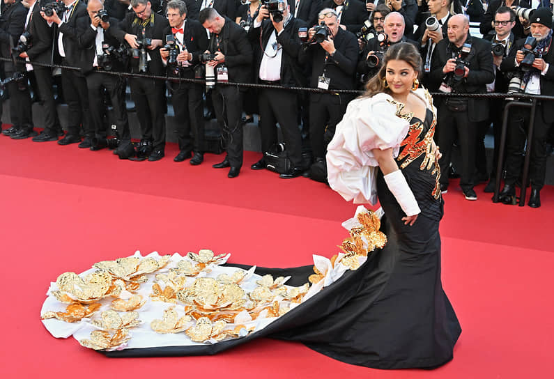 Актриса Айшвария Рай Баччан на премьере фильма «Мегалополис» 