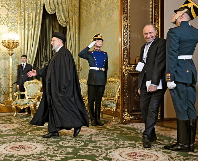 Президент Ирана Эбрахим Раиси (слева) в Кремле (декабрь 2023 года)
