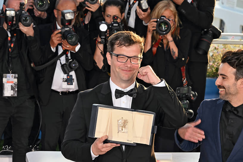 Режиссер Небойша Слиепчевич получил «Золотую пальмовую ветвь» за лучший короткометражный фильм за картину «Человек, который не мог молчать»