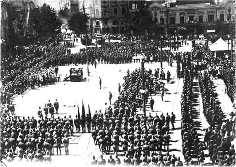 Красная Армия в Тбилиси. 25 февраля 1921 года