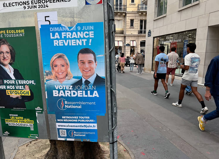 Жордан Барделля единственный из политиков вошел в топ-50 самых популярных людей Франции. Местные политики называют его хамелеоном из-за отсутствия убеждений