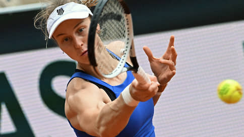 Людмила Самсонова не отдала голландскую траву // Она продолжила серию российских побед на теннисном турнире в Хертогенбосе