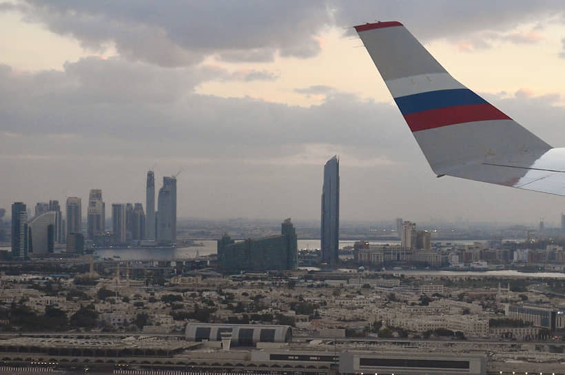 Вид на Дубай, главный деловой центр Объединенных Арабских Эмиратов. ОАЭ входят в число стран, куда охотнее всего переезжают богатые люди