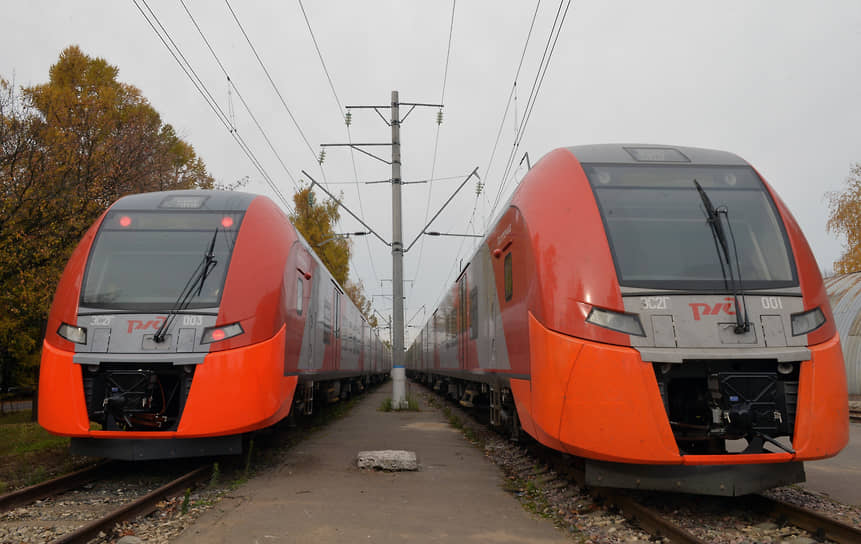 С 2011 по 2022 год российские предприятия вместе с немецкой компанией Siemens выпустили около 300  скоростных электропоездов «Ласточка» (на фото). Максимальная скорость «Ласточки» составляет около 160 км в час. Для сравнения, первый подмосковный электропоезд Москва — Мытищи двигался со скоростью всего  85 км/ч, а поезда на паровой тяге — 16 км/ч