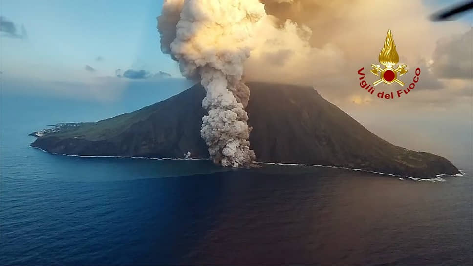 Этна является самым активным вулканом на европейском континенте, в последний раз его извержение было зафиксировано зимой 2023 года