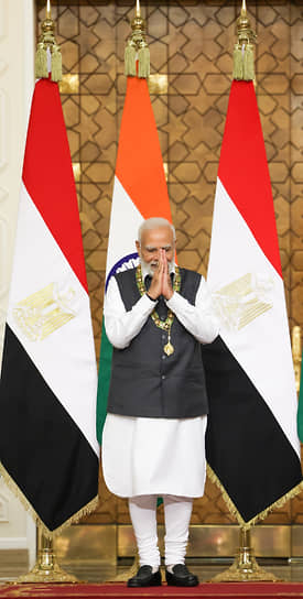 Премьер-министр Индии Нарендра Моди после награждения египетским орденом Нила