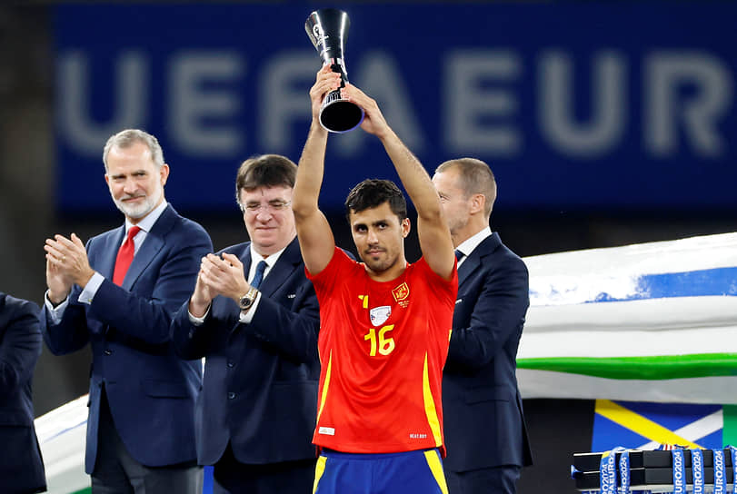 Футболист сборной Испании Родри признан лучшим игроком Евро-2024