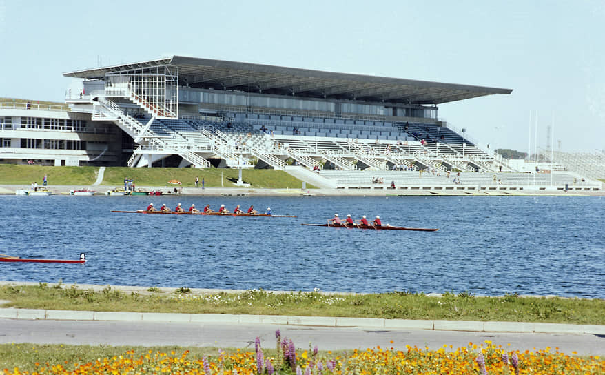 1979. Гребной канал