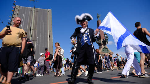 Главный парад Военно-морского флота // Как в Санкт-Петербурге отметили день ВМФ