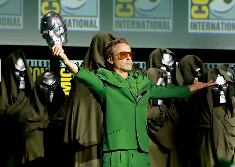 Одним из главных анонсов прошедшего Comic-Con стало возвращение Роберта Дауни-младшего в киновселенную Marvel. Американский актер, исполнивший роль Железного человека, сыграет злодея Доктора Дума в «Мстителях»