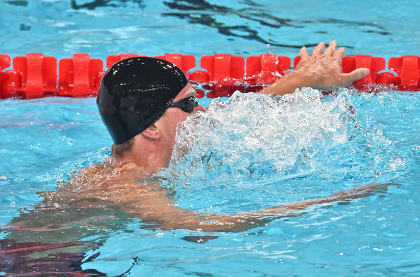 Российский пловец Евгений Сомов участвует в заплыве на 50 метров вольным стилем 