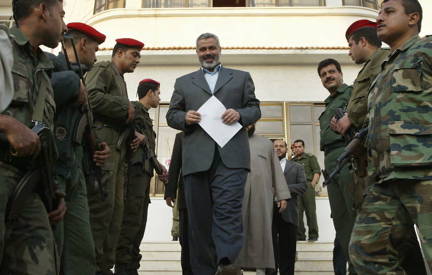 На парламентских выборах 2006 года в Палестинский законодательный совет Хания возглавил список организации «Хамас». По итогам выборов «Хамас» получил 74 из 132 мест в парламенте
