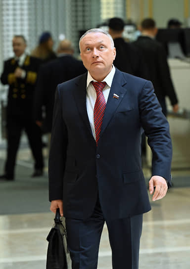 Сенатор Дмитрий Савельев