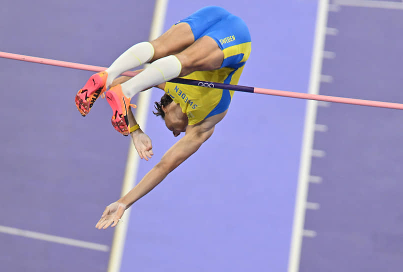 Арман Дюплантис установил мировой рекорд в прыжках с шестом — 6,25 м