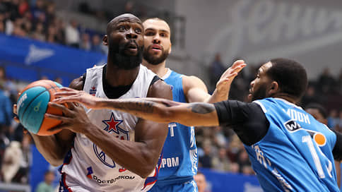 ЦСКА остался в зените // Армейцы уступили главному конкуренту, но сохранили лидерство в турнирной таблице Единой лиги ВТБ