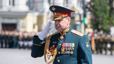 Чем известен новый командующий группировкой войск Восток Андрей Иванаев