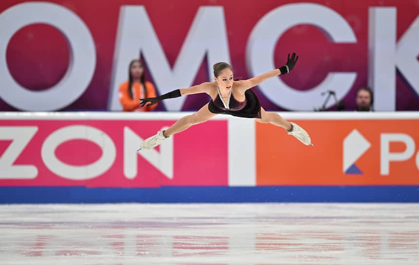 Алина Горбачева выполняет вольную программу