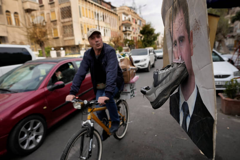 Дамаск. Портрет бывшего президента Сирии Башара Асада
